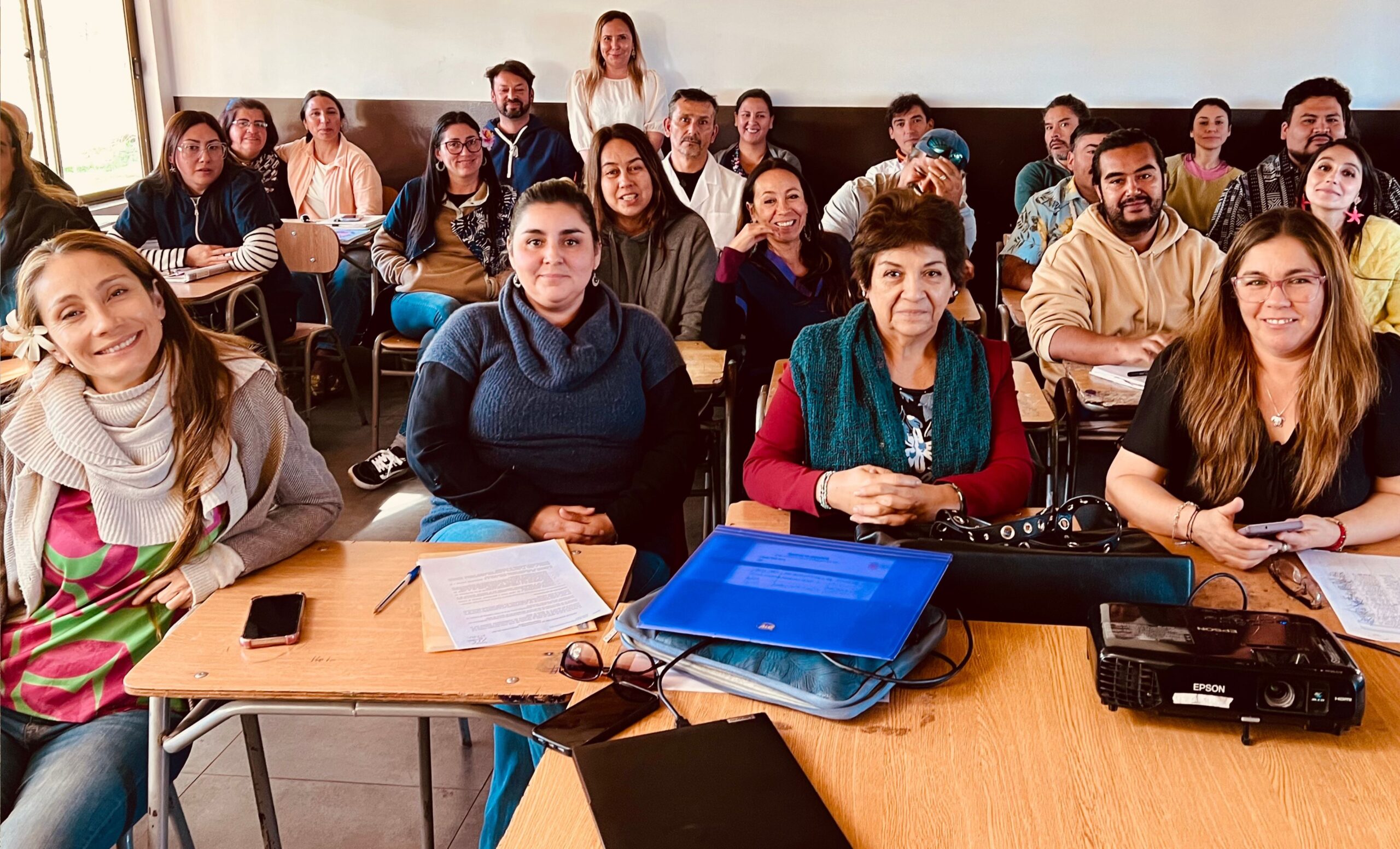 SLEP Hanga Roa realizó reunión informativa con Docentes del Liceo Aldea Educativa Rapa Nui